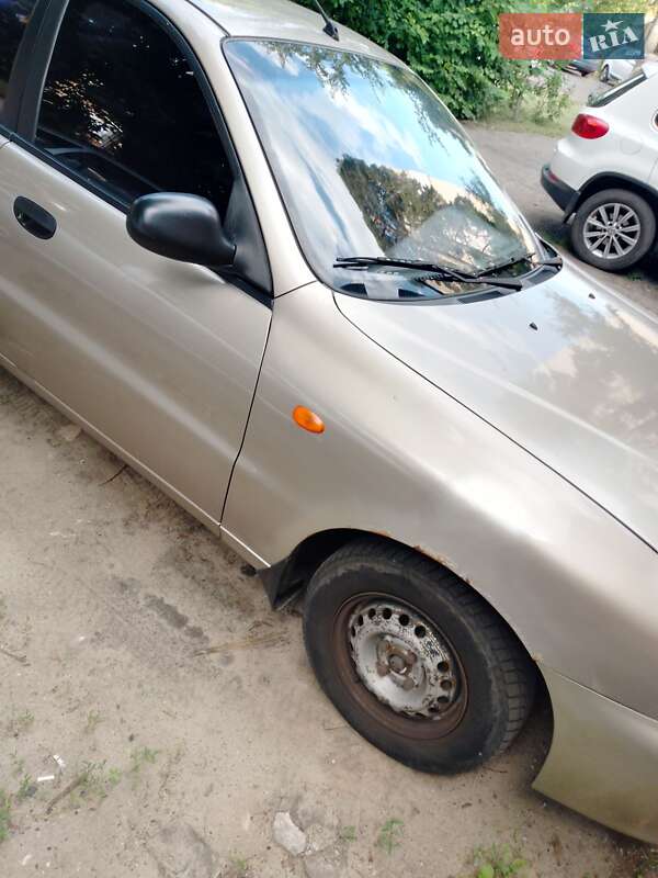 Седан Daewoo Lanos 2008 в Киеве