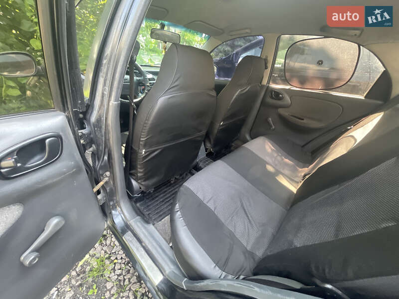 Седан Daewoo Lanos 2008 в Дубні