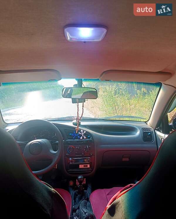 Седан Daewoo Lanos 2005 в Богодухове