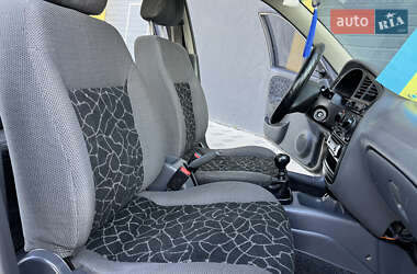 Седан Daewoo Lanos 2004 в 
