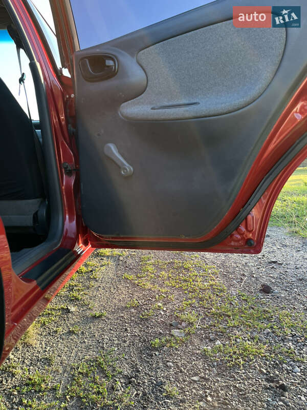 Седан Daewoo Lanos 2008 в Миргороді