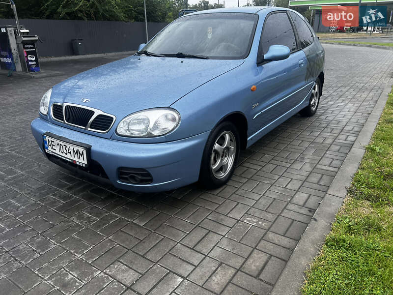 Хэтчбек Daewoo Lanos 2003 в Днепре