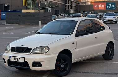 Хетчбек Daewoo Lanos 2002 в Києві