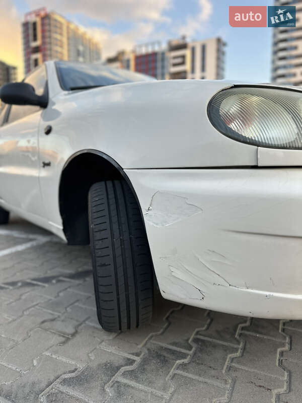 Хэтчбек Daewoo Lanos 2002 в Киеве
