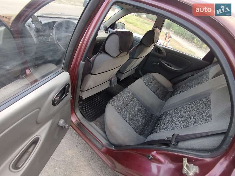 Седан Daewoo Lanos 2009 в Первомайске