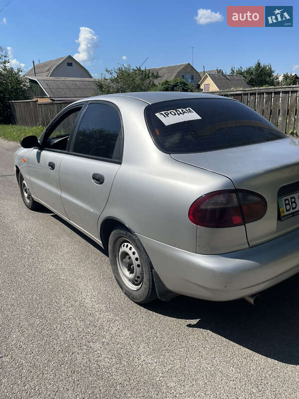 Седан Daewoo Lanos 2006 в Иванкове