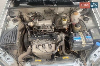 Седан Daewoo Lanos 2004 в 