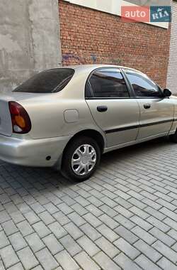 Седан Daewoo Lanos 2006 в 