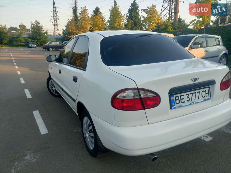 Седан Daewoo Lanos 2008 в Вишневом