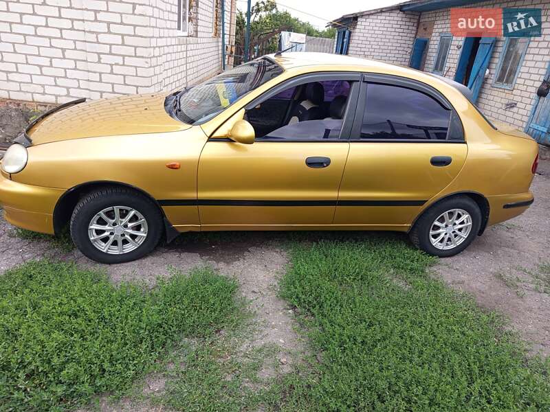 Седан Daewoo Lanos 2003 в Глобине