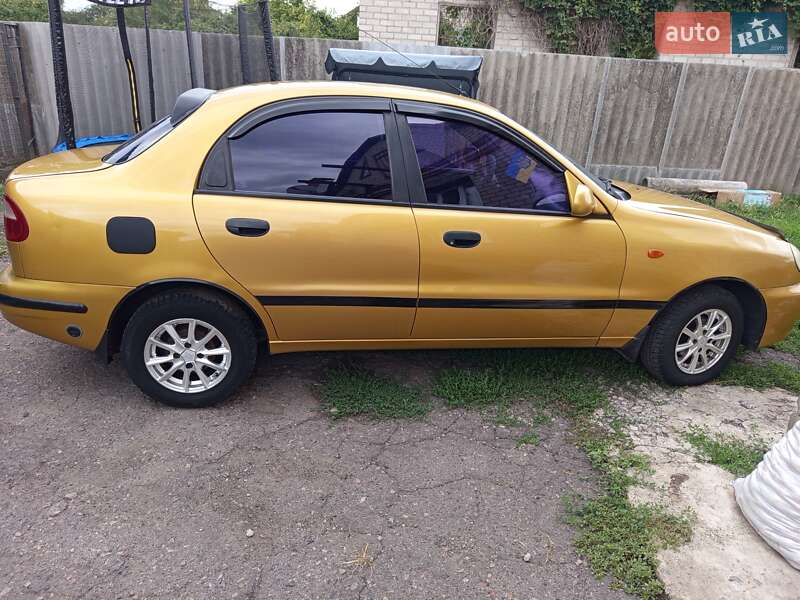 Седан Daewoo Lanos 2003 в Глобине