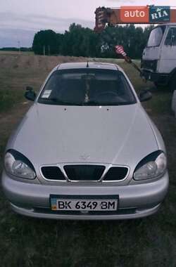 Седан Daewoo Lanos 2003 в Ровно