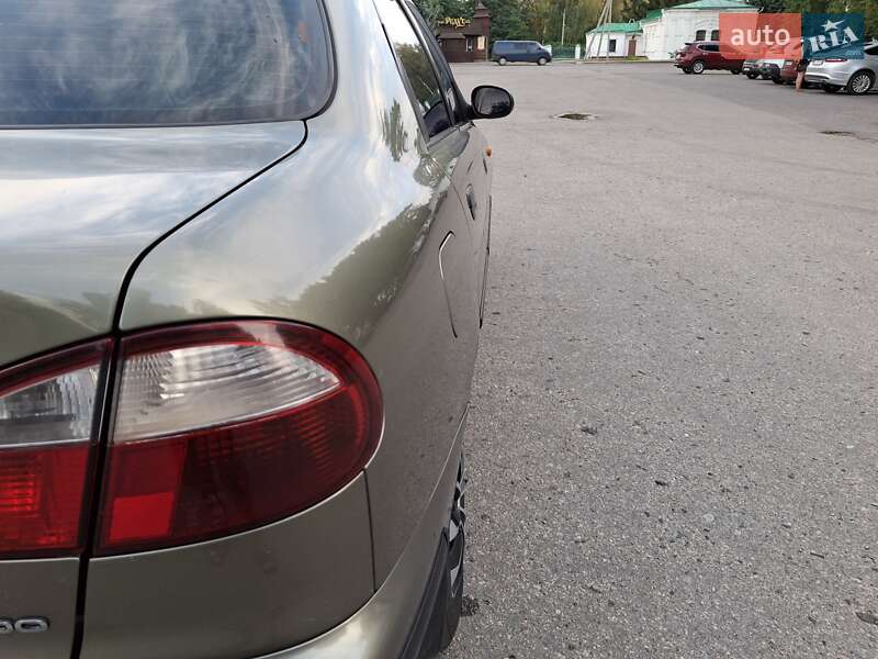 Седан Daewoo Lanos 2003 в Полтаве