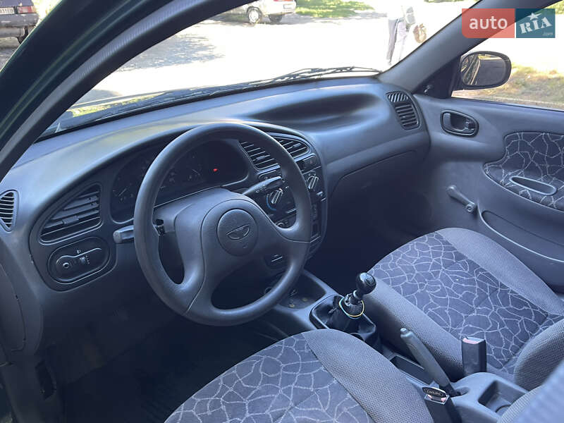 Седан Daewoo Lanos 2002 в Золотоноше