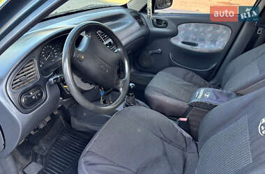 Седан Daewoo Lanos 2001 в 
