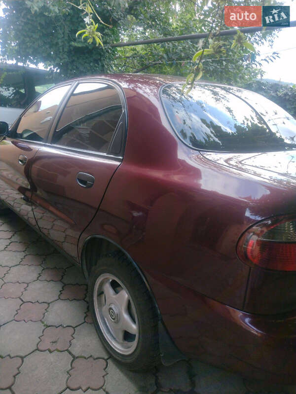 Седан Daewoo Lanos 2008 в Львове