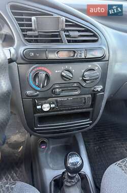 Седан Daewoo Lanos 2003 в 
