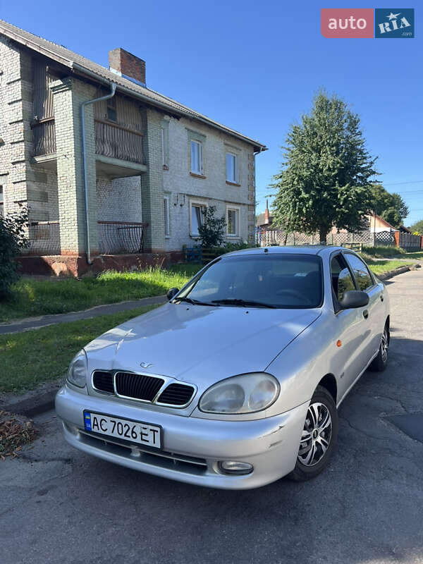Седан Daewoo Lanos 2002 в 