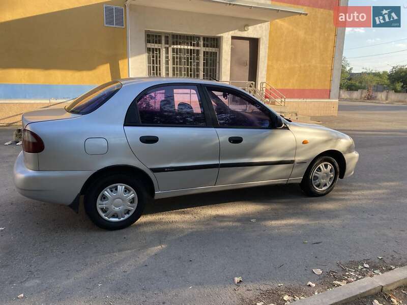 Седан Daewoo Lanos 2008 в Кривом Роге