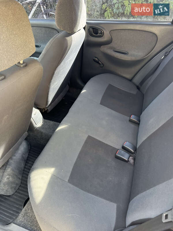 Седан Daewoo Lanos 2006 в Николаеве
