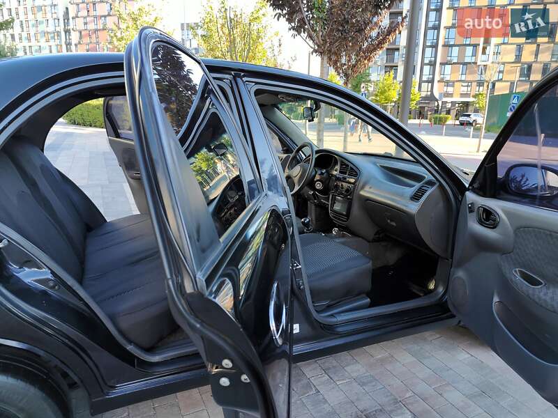 Седан Daewoo Lanos 2007 в Киеве