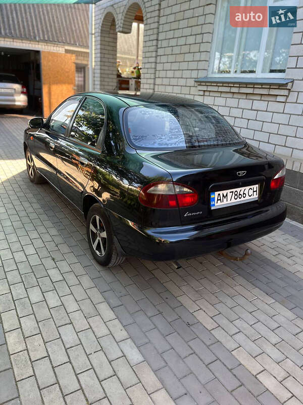 Седан Daewoo Lanos 2008 в Казатине