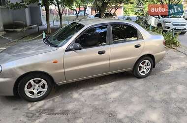 Седан Daewoo Lanos 2008 в 
