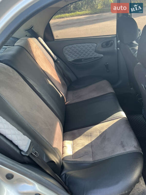 Седан Daewoo Lanos 2005 в Коростене