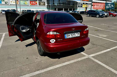 Седан Daewoo Lanos 2000 в 