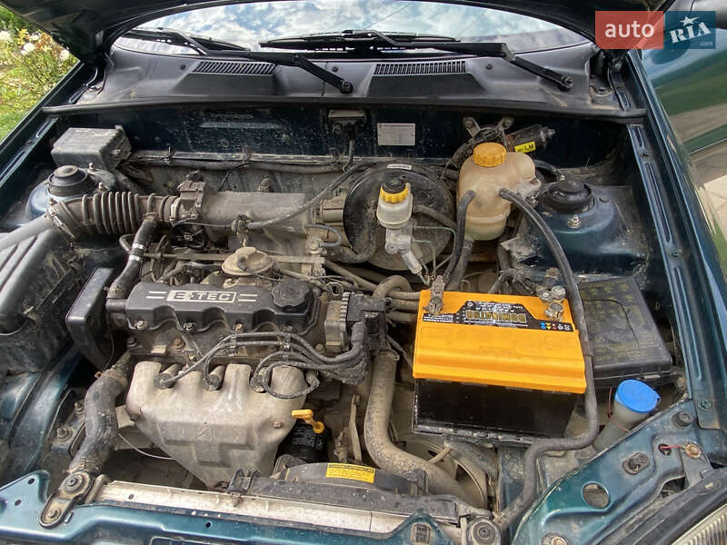 Седан Daewoo Lanos 2006 в Косове