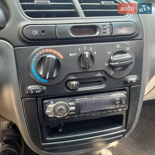 Седан Daewoo Lanos 2005 в Киеве