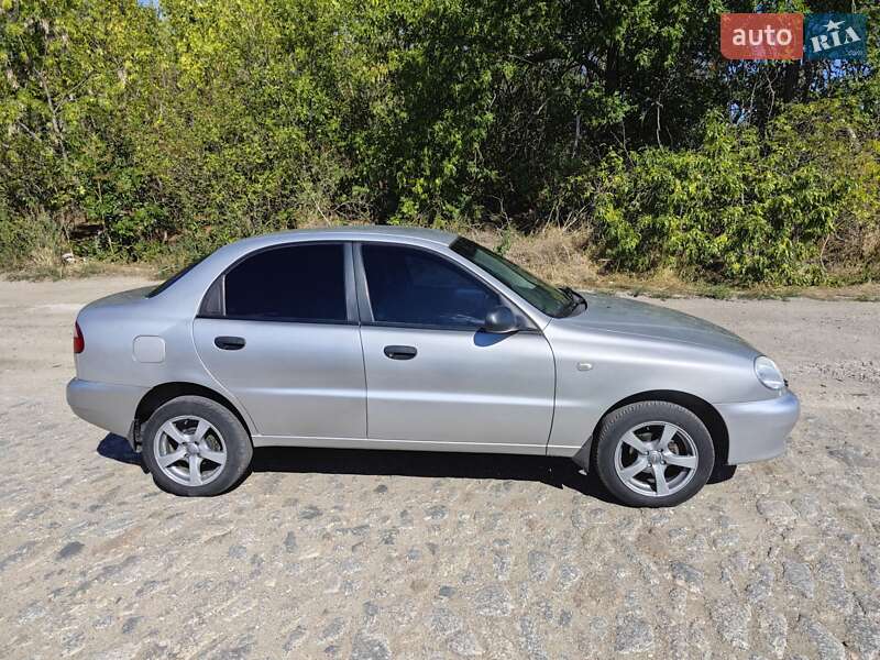 Седан Daewoo Lanos 2000 в Кропивницькому