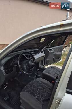 Седан Daewoo Lanos 2002 в 