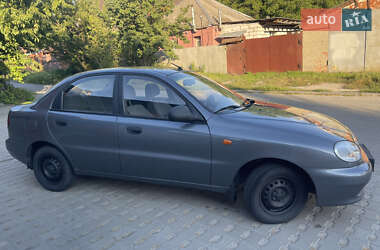Седан Daewoo Lanos 2009 в 