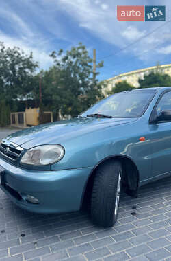 Седан Daewoo Lanos 2011 в 