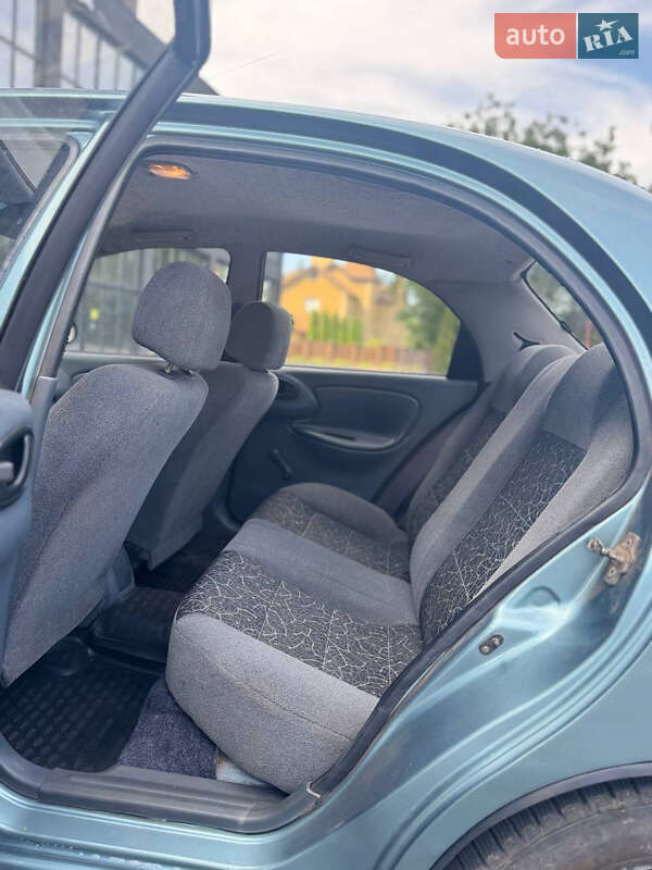 Седан Daewoo Lanos 2011 в Полтаве