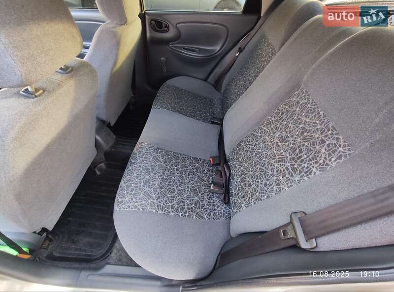 Седан Daewoo Lanos 2008 в Чернівцях