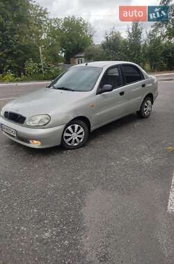 Седан Daewoo Lanos 2004 в Немирові