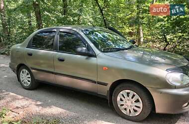 Седан Daewoo Lanos 2004 в Знаменке