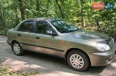 Седан Daewoo Lanos 2004 в Знаменке