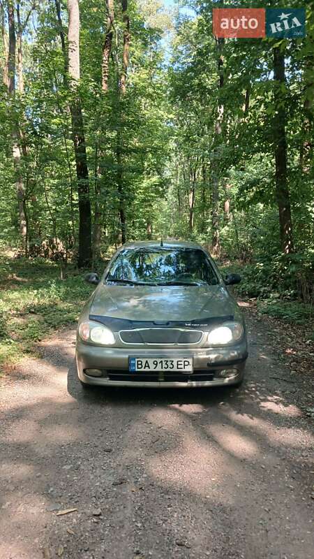 Седан Daewoo Lanos 2004 в Знаменке