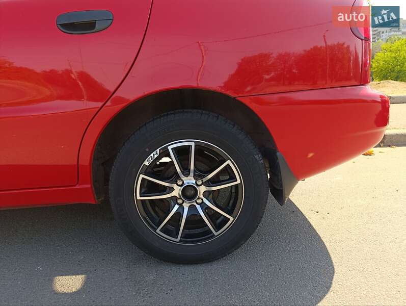 Седан Daewoo Lanos 2008 в Днепре