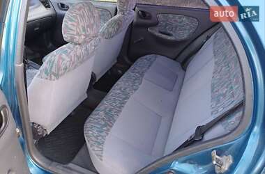 Седан Daewoo Lanos 1998 в 