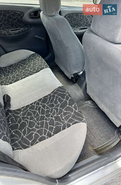 Седан Daewoo Lanos 2004 в 