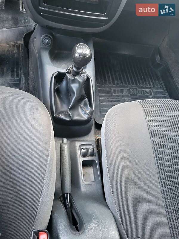 Седан Daewoo Lanos 2008 в Днепре