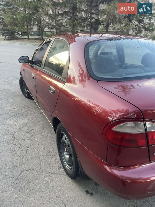 Седан Daewoo Lanos 2003 в Кривом Роге