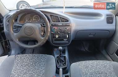 Седан Daewoo Lanos 2011 в 