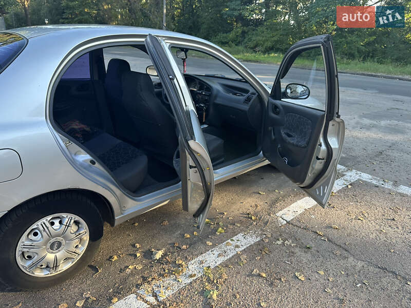 Седан Daewoo Lanos 2003 в Чернигове