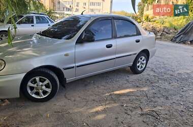 Седан Daewoo Lanos 2001 в 