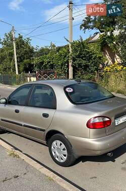 Седан Daewoo Lanos 2004 в Виннице